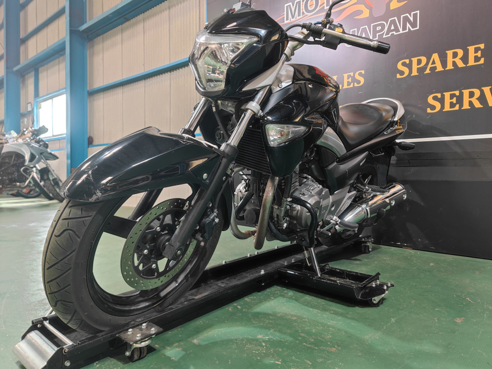 Suzuki GSR250 , 2015