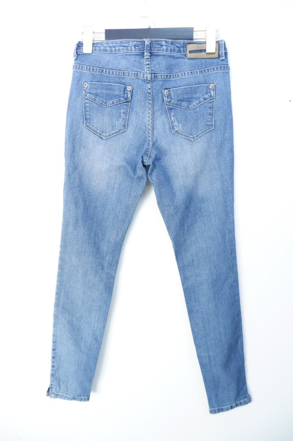 Джинсы стильные 42 размер