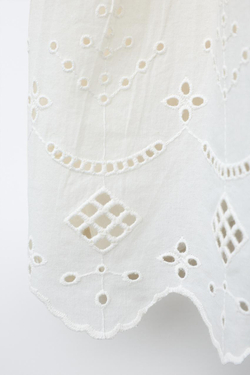 ZARA ПЛАТЬЕ ХАЛТЕР С ВЫШИВКОЙ, ЭКРЮ