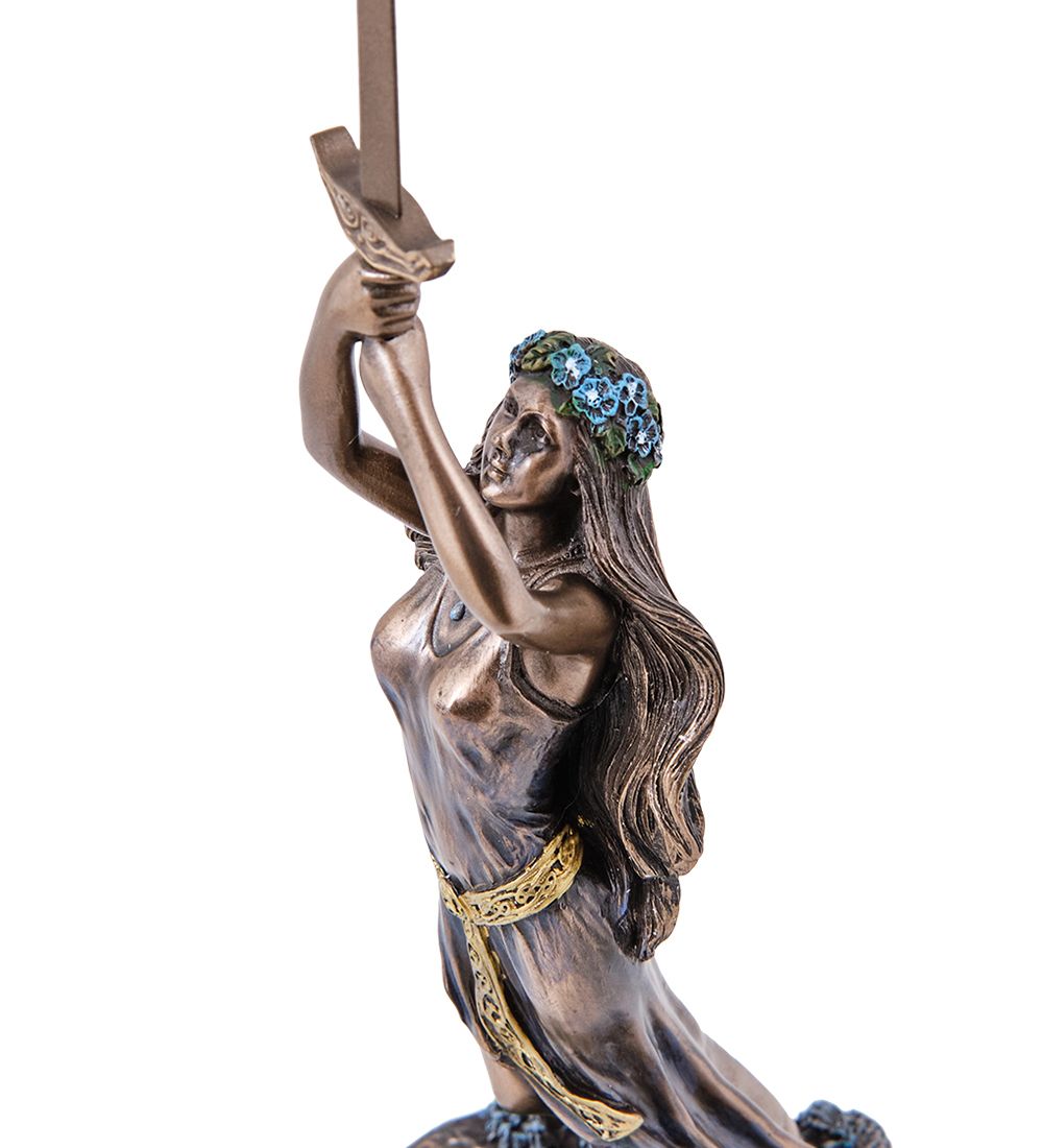 Veronese WS-1218 Статуэтка «Владычица озера - хозяйка меча Экскалибура»