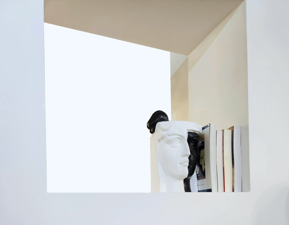 Статуэтка Double-faced ceramic decoration