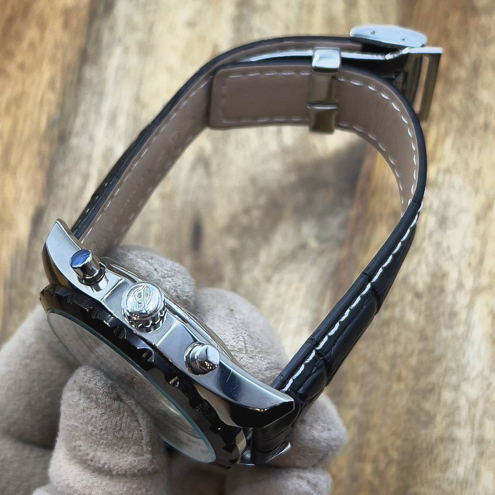 Часы Breitling