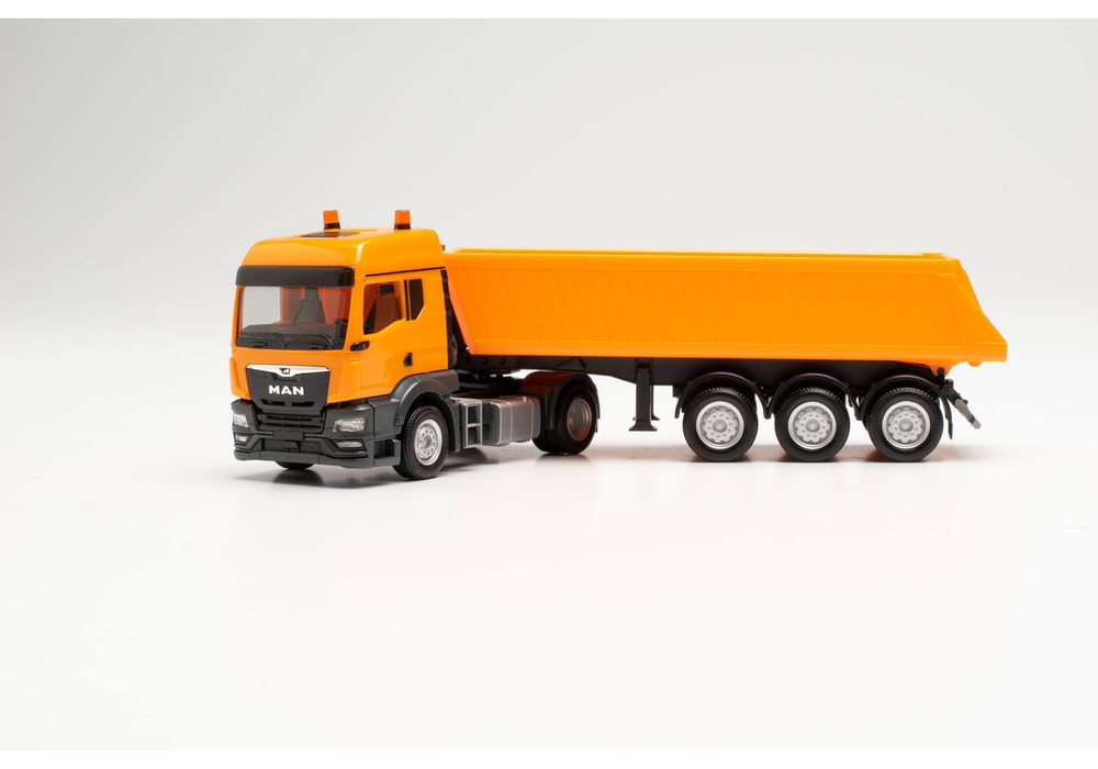 Грузовик MAN TGS TM, пп самосвал, оранжевый