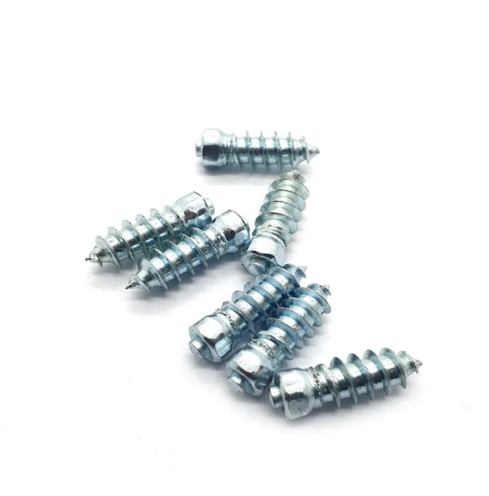 Шипы Nibbi Racing c победитовым сердечником (длина резьбы 7мм) комплект 100шт