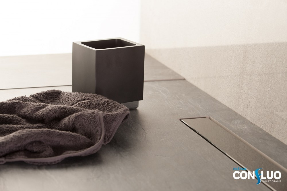 Душевой лоток Pestan Confluo Frameless Line 550 Black Glass