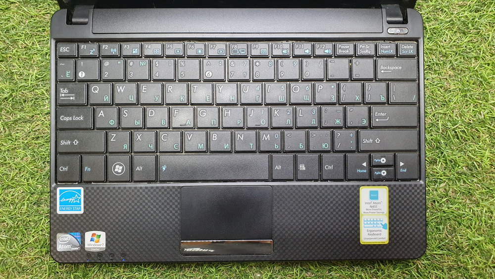 Нетбук ASUS Atom/2Gb