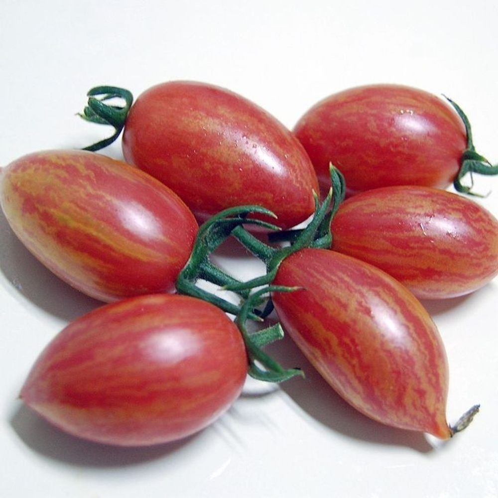 Сладкая карамелька красная