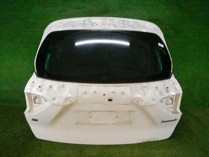 Крышка багажника Maserati Levante (2016-2024)