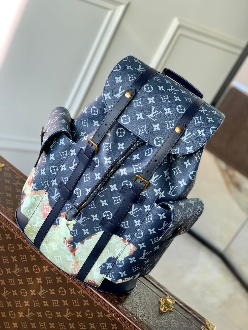 Louis Vuitton Christopher MM