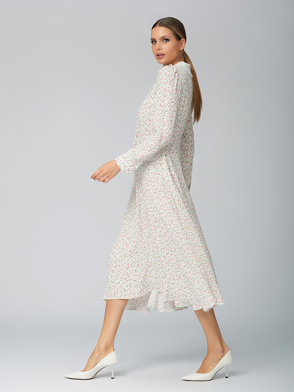 Платье миди с белыми воротниками