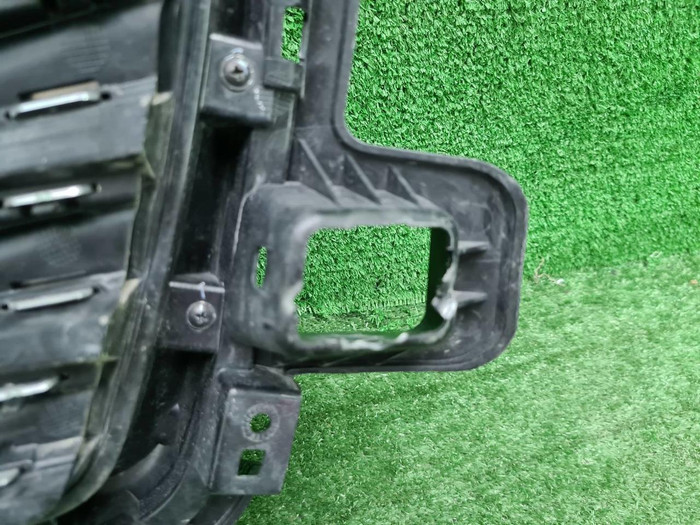 Решетка радиатора Haval Jolion (2021-н.в.)