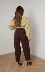 Брюки-баллоны с защипами на талии