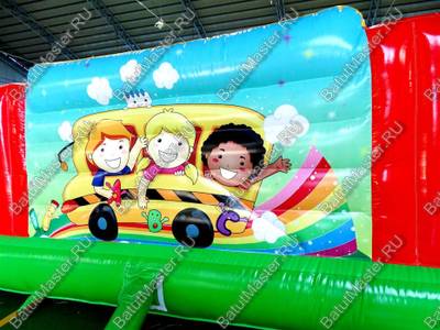 Надувной батут "Школьный автобус"
