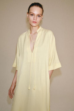 ZARA ПЛАТЬЕ МИДИ — ZW COLLECTION, ЖЕЛТЫЙ