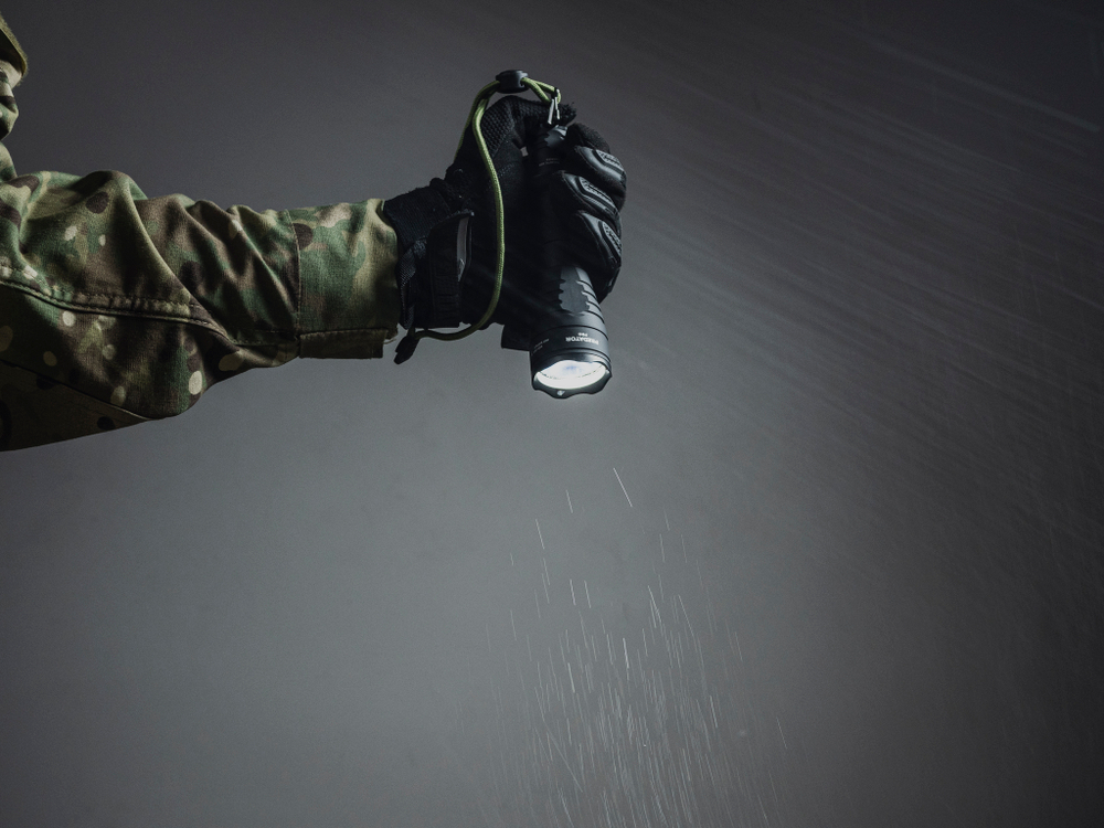 Тактический фонарь Armytek Predator Pro Magnet USB (теплый свет)