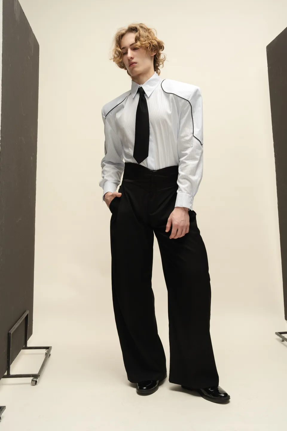 Голубая рубашка 