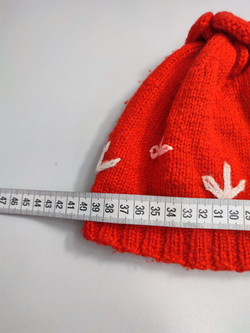 Шапка яркая