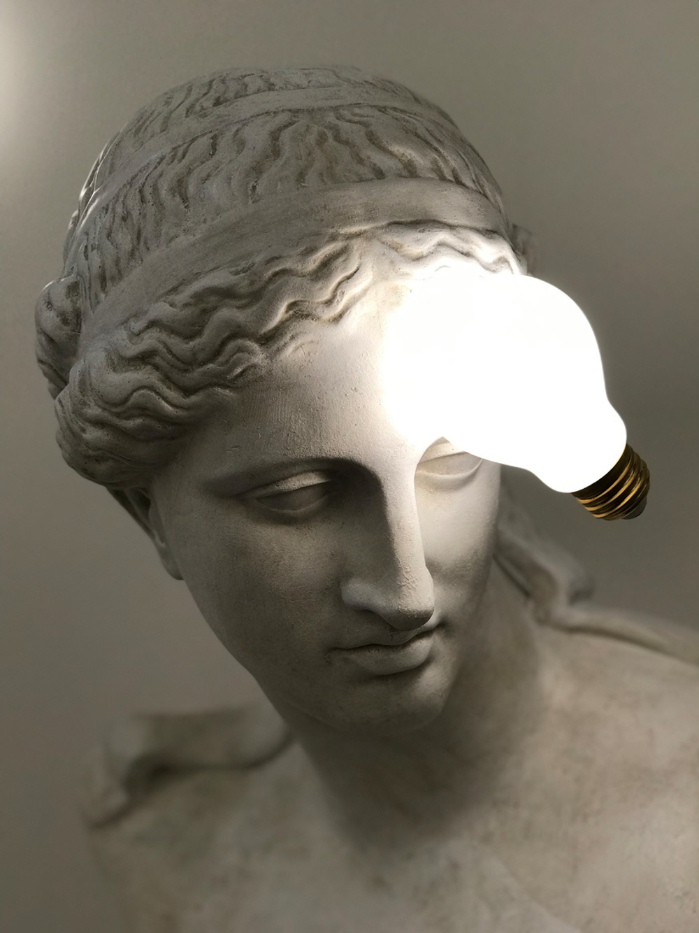 Настенный дизайнерский светильник  Idea by Slamp