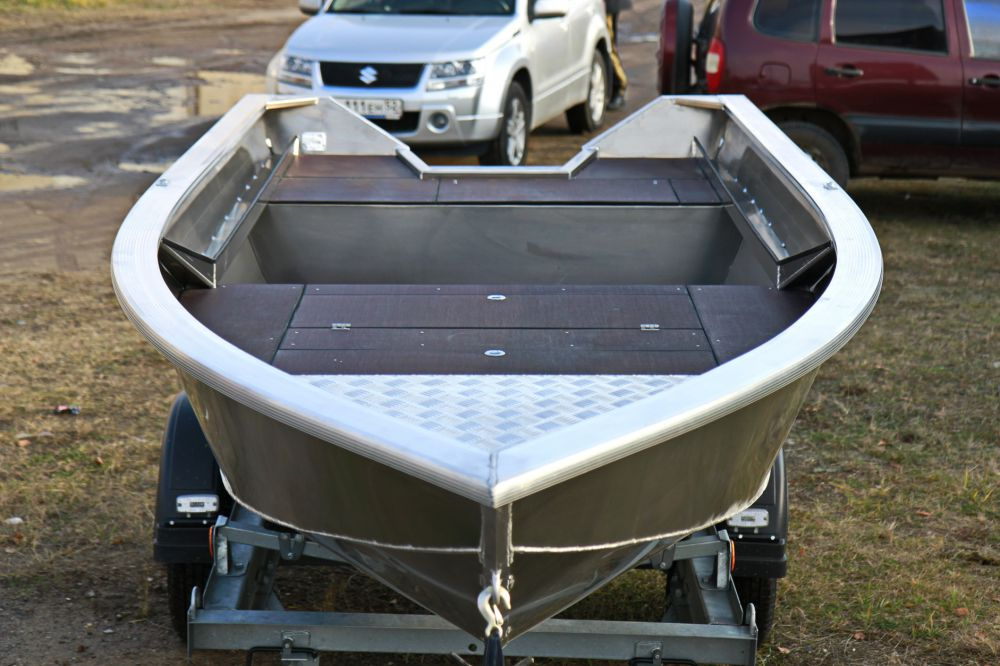 Алюминиевая лодка BESTER 420