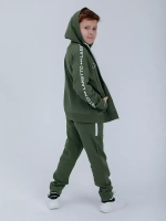 Зеленый спортивный костюм для мальчика в школу