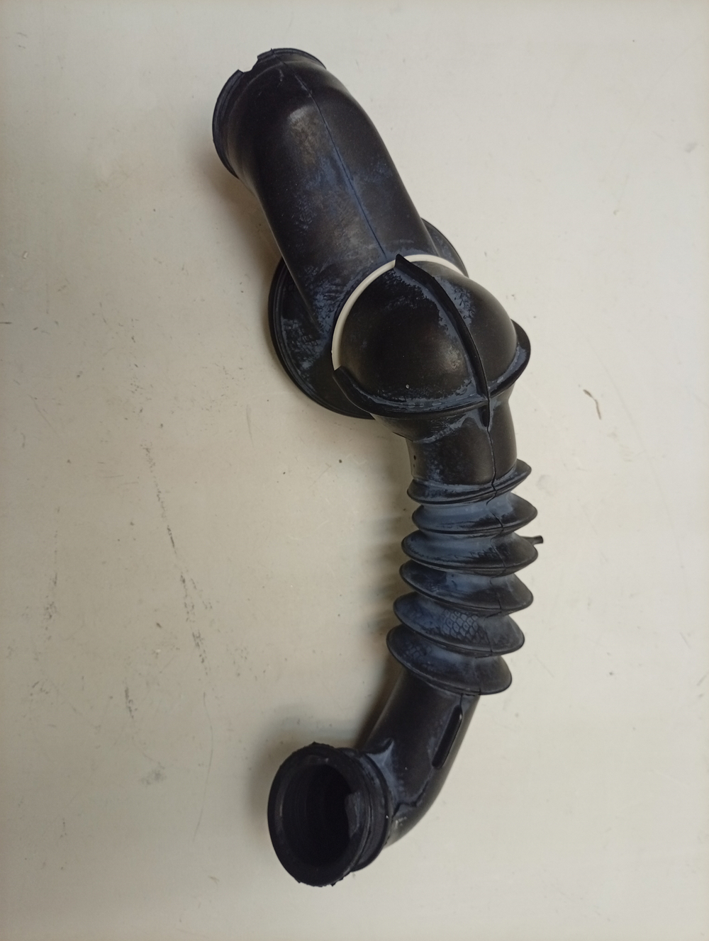 1FE925N кт21 Патрубок сливной для стиральной машин Electrolux, Zanussi, AEG 320721119 б/у