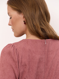 Платье с широкими манжетами