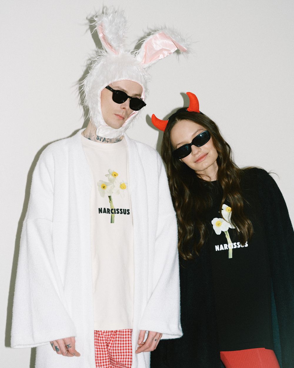 Футболка One Two Narcisus черная