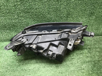 Фара левая Toyota Land Cruiser 300 (21-нв) LED