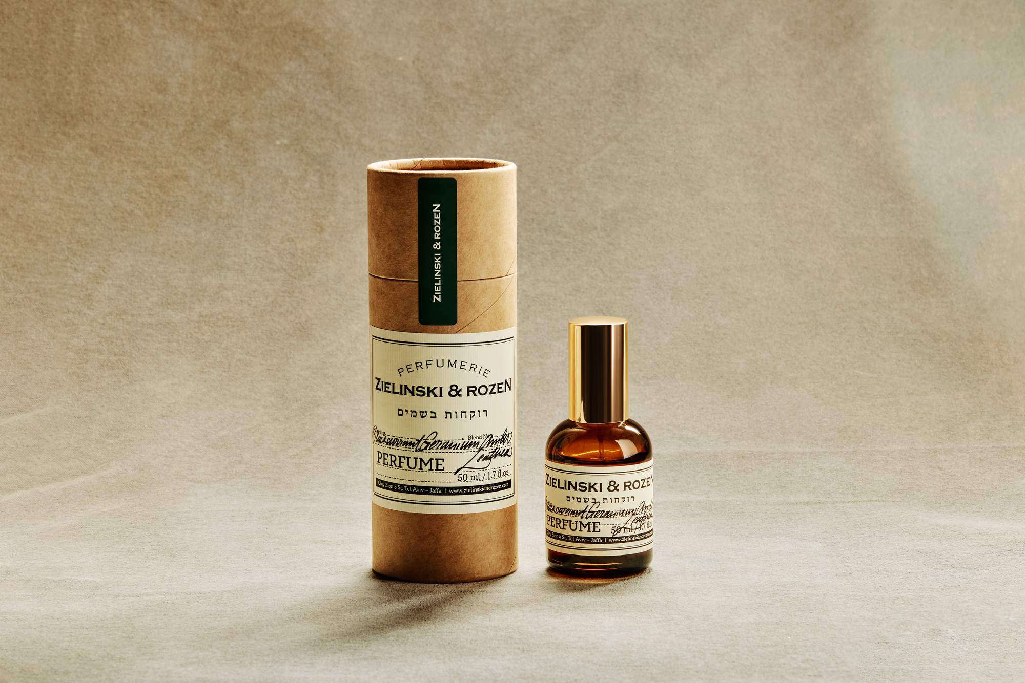 Духи Черная смородина, Герань, Амбра, Кожа