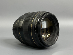 Canon EF 85mm 1.8 USM