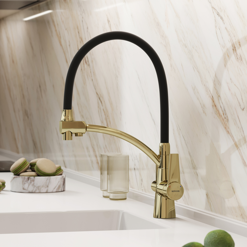 Смеситель для кухни Sancos Eri с гибким изливом, цвет полированное золото/черный, PVD покрытие, арт. SC4001ZG