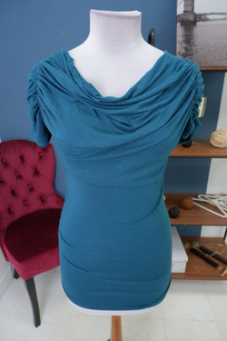 Футболка Amisu оригинальная 40/42 размер