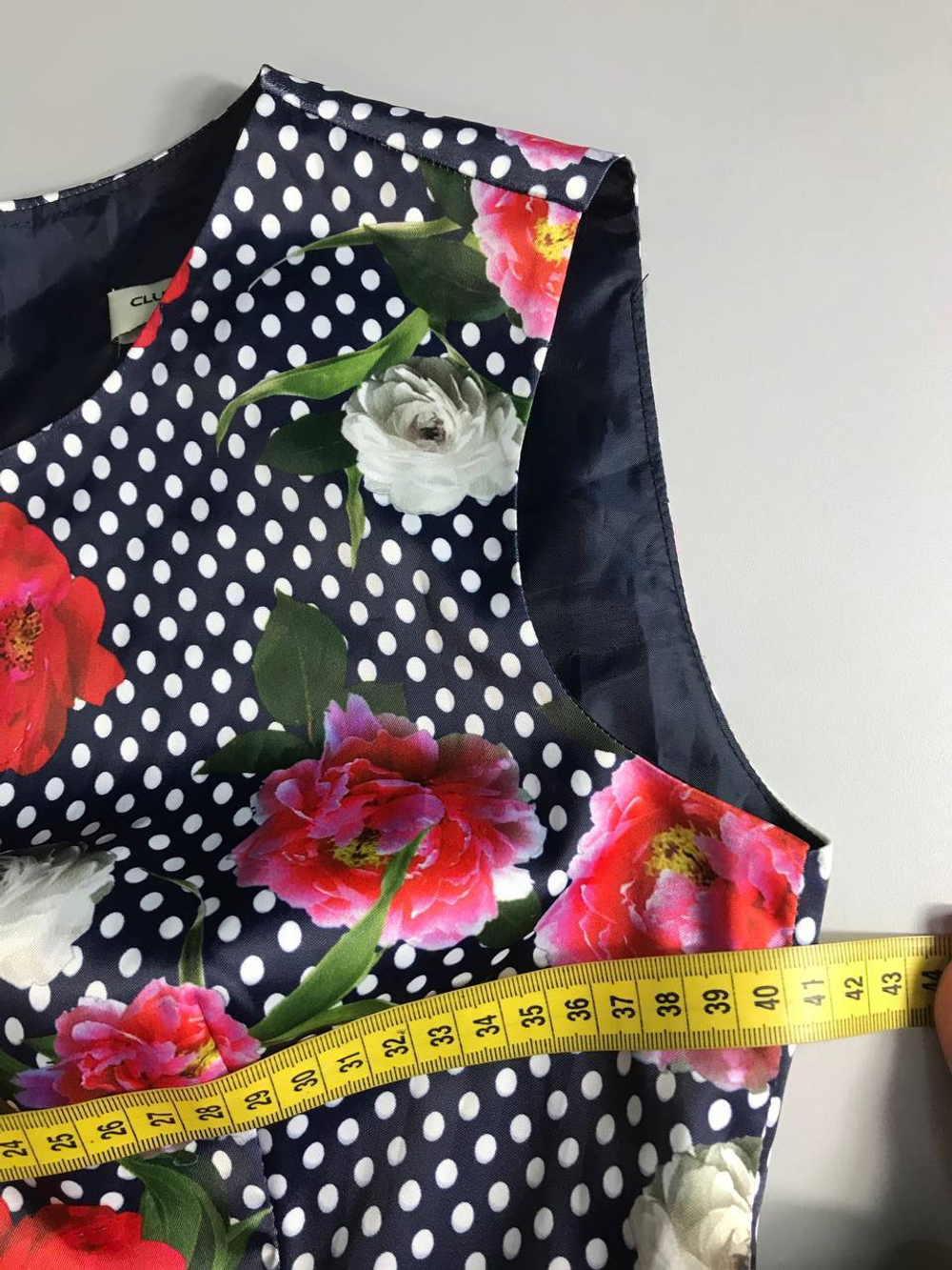 Платье Club Frendy цветочное, маркировка 36, визуально 42 размер