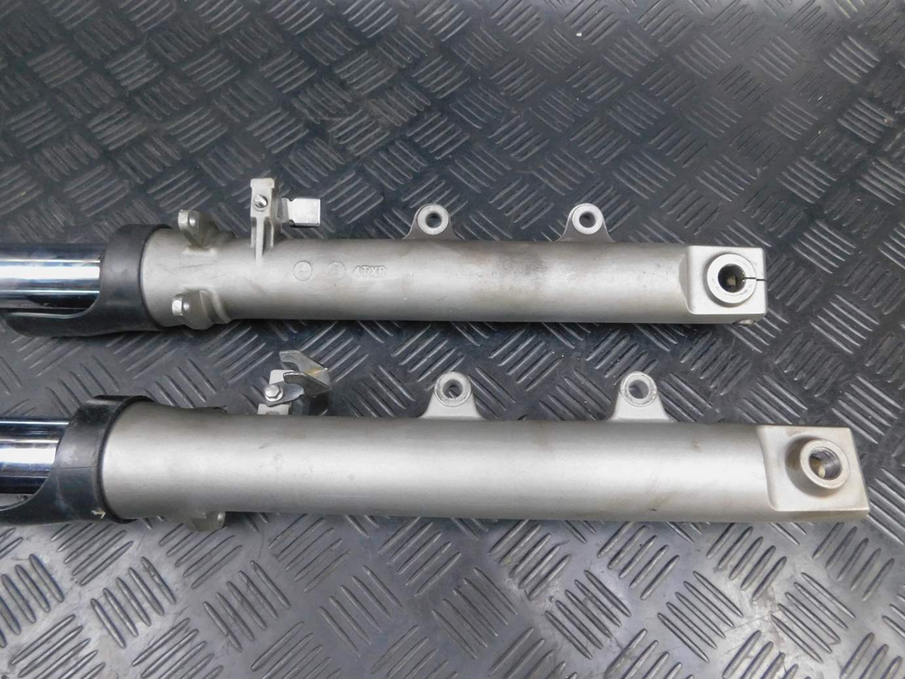 Перья вилки Yamaha TDM850 RN03J 2001