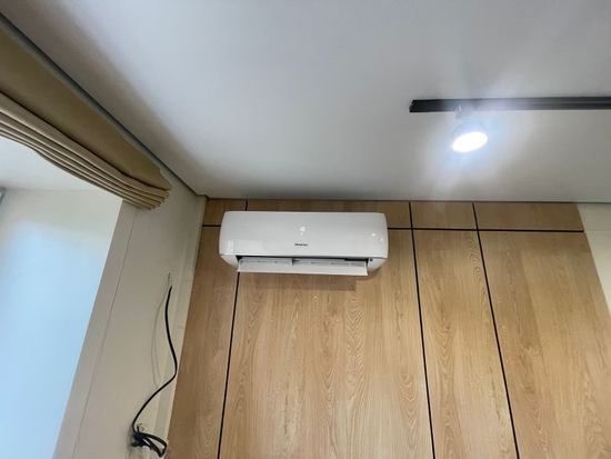 Инверторная cплит-система Hisense EXPERT PRO DC Inverter Wi-Fi AS-10UW4RYDTV02 (комплект)