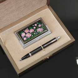 Набор подарочный "Пионы" визитница персональная с ручной росписью и ручка Parker