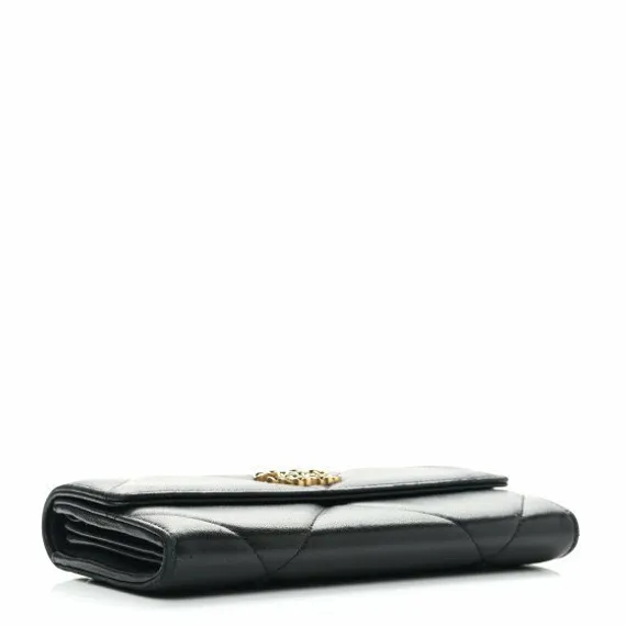 Кошелек Chanel 19 с клапаном черный