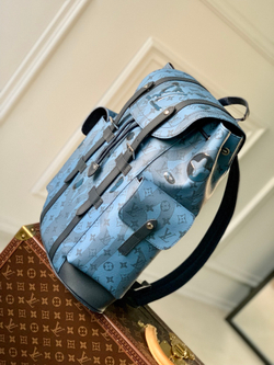Louis Vuitton Christopher MM
