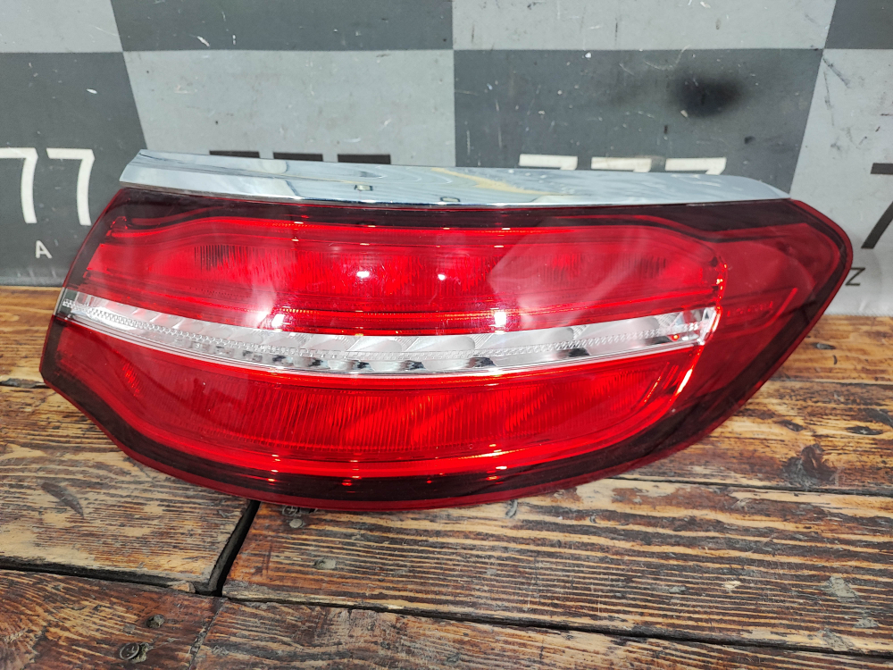 Фонарь зaдний пpавый Mercedes GLC (C253) Coupe 16-19 Б/У Оригинал A2539063602