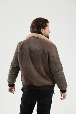 короткая мужская дубленка из овчины