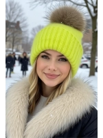 шапка ангора с меховым помпоном зимняя пушистая стильная