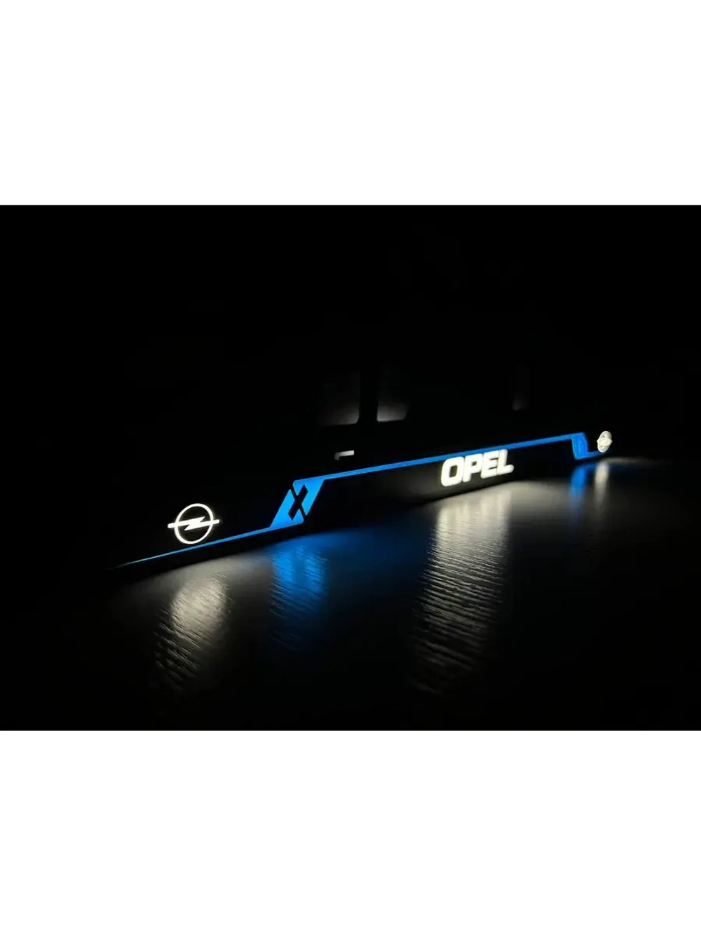 Рамка с LED подсветкой надписи. BL Opel.