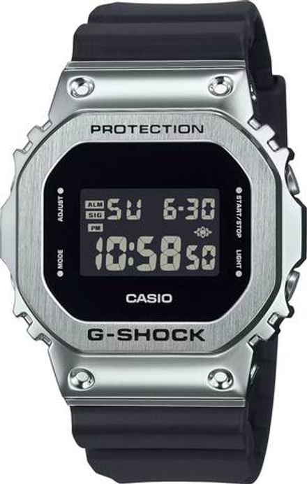 Часы Casio GM-5600U-1