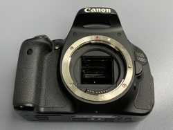 Canon 600D kit 18-55mm IS II 34.500 кадров