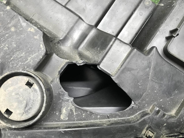 Фара правая VW Passat B7 (2011-2015) ксенон