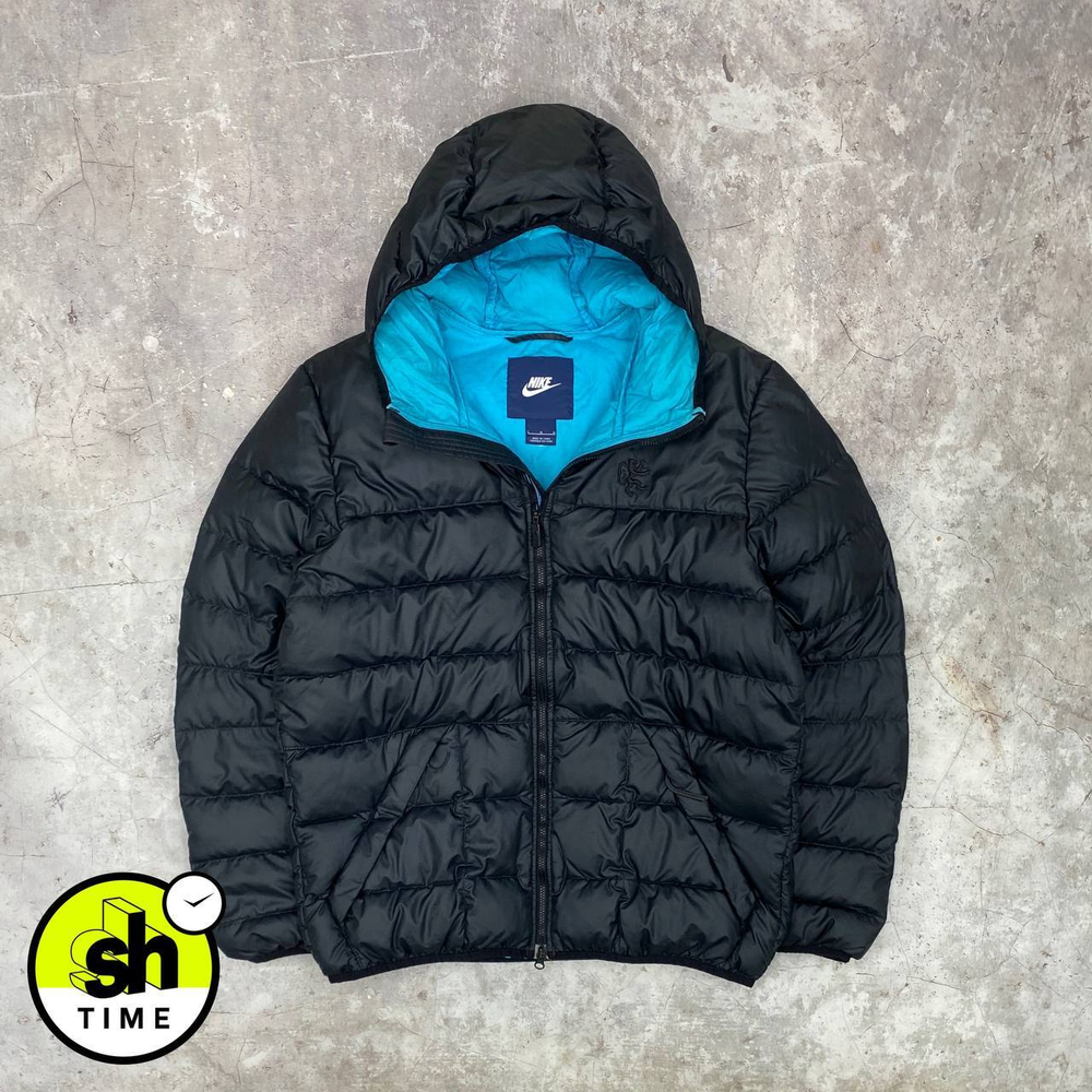 Микропуховик Nike