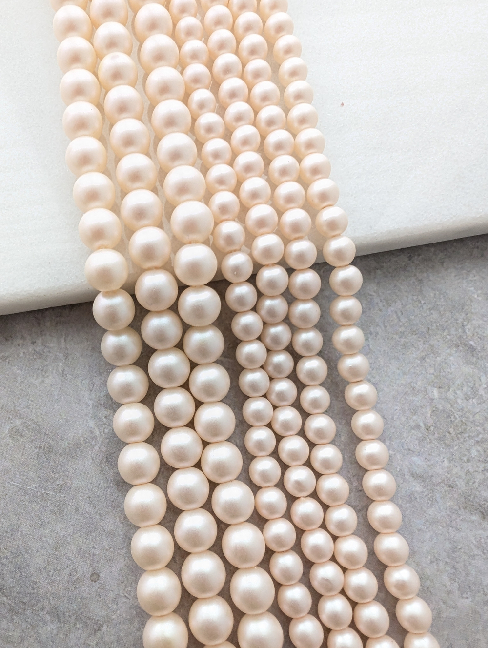Жемчуг Майорка матовая, кремово-персиковый цвет