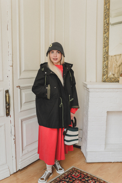 Парка черная