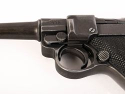 Denix Пистолет парабеллум Люгер Р08 состаренный