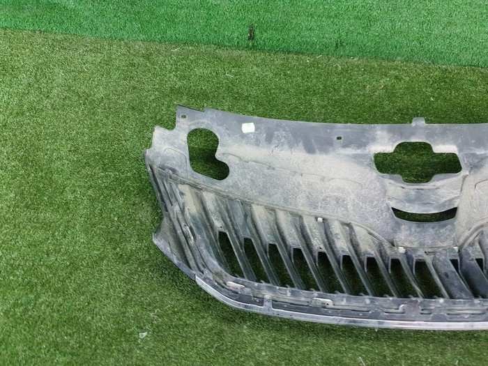 Решетка радиатора Skoda Rapid 1 (2012-2020)